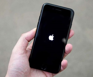 Как перезагрузить iPhone?