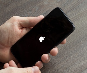 Что делать если смартфон перезагружается сам?